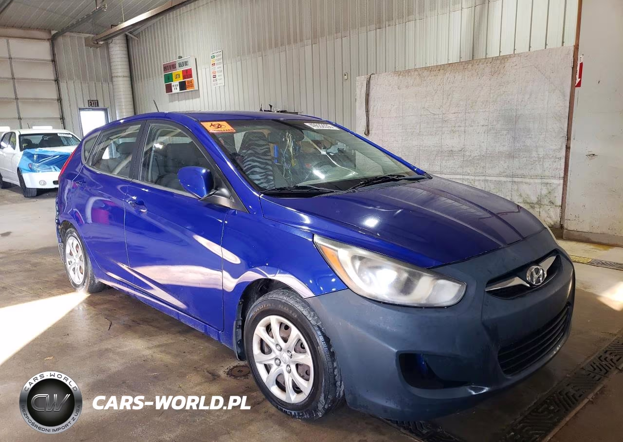 2012 Hyundai Accent Gs VIN:KMHCT5AE3CU033904 - 4