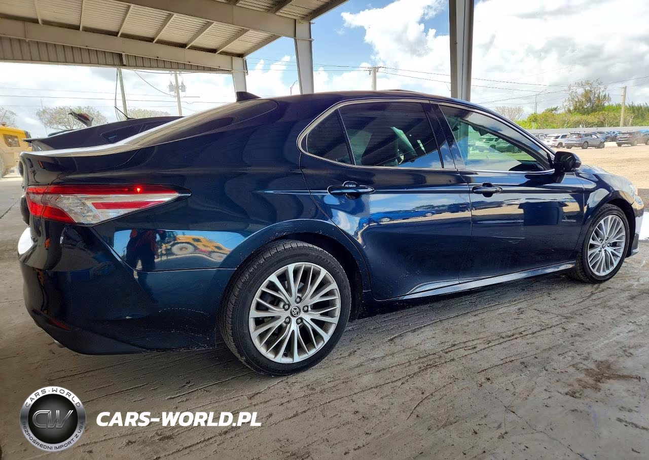 2020 Toyota Camry Xle VIN:4T1F11AK7LU984365 - 3