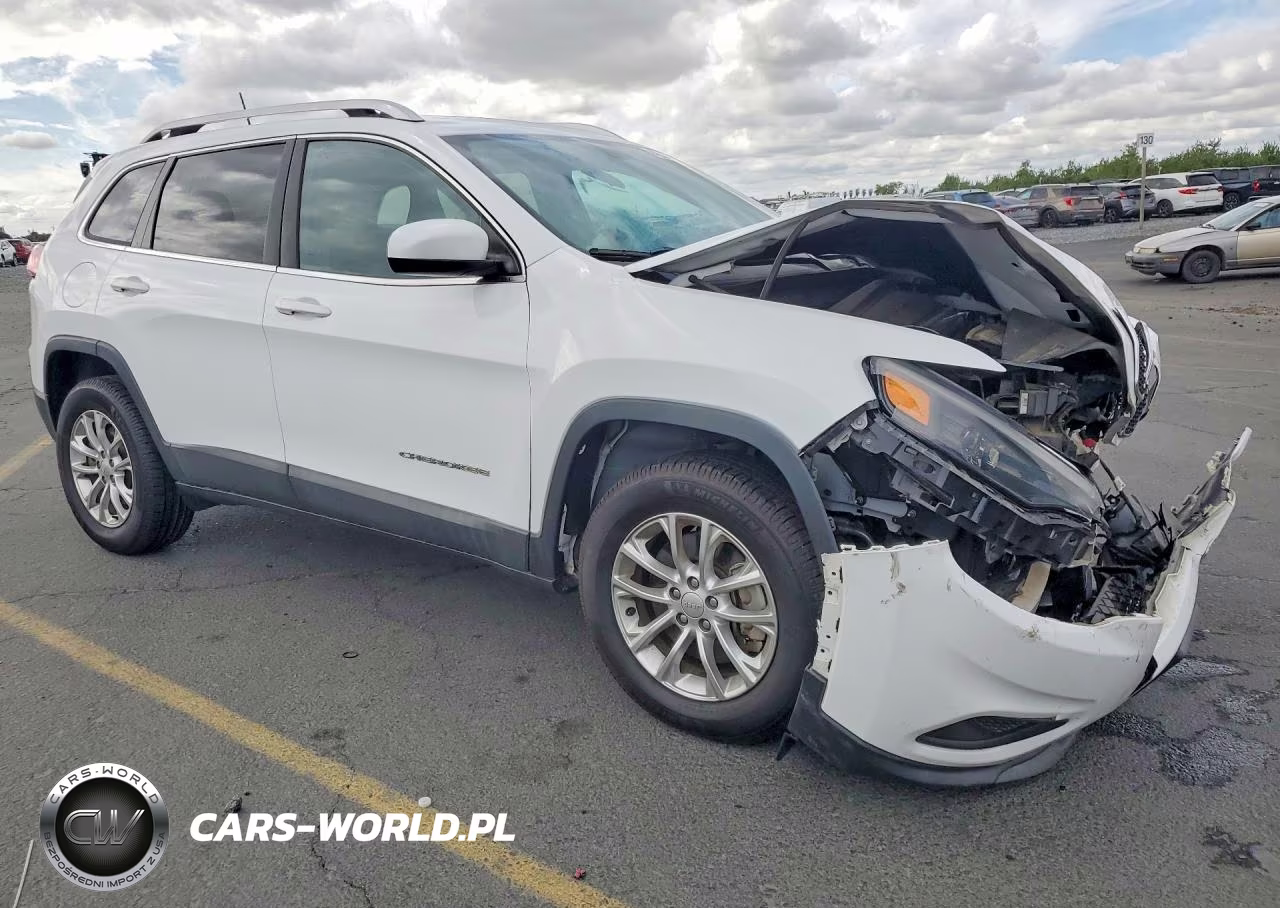 2019 Jeep Cherokee Latitude VIN:1C4PJMCB7KD280575 - 4