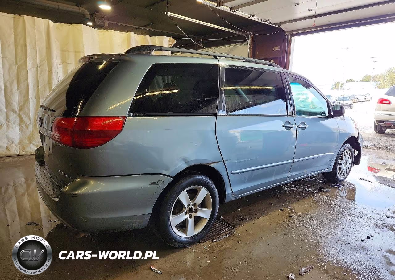 2004 Toyota Sienna Le 7 Passenger VIN:5TDZA23CX4S111051 - 3