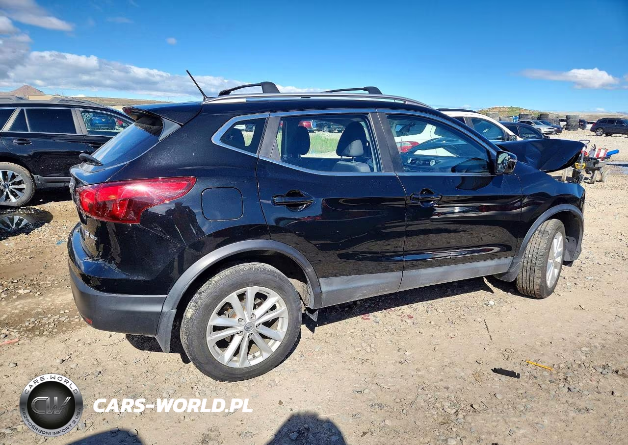 2018 Nissan Rogue Sport Sv VIN:JN1BJ1CR2JW205892 - 3