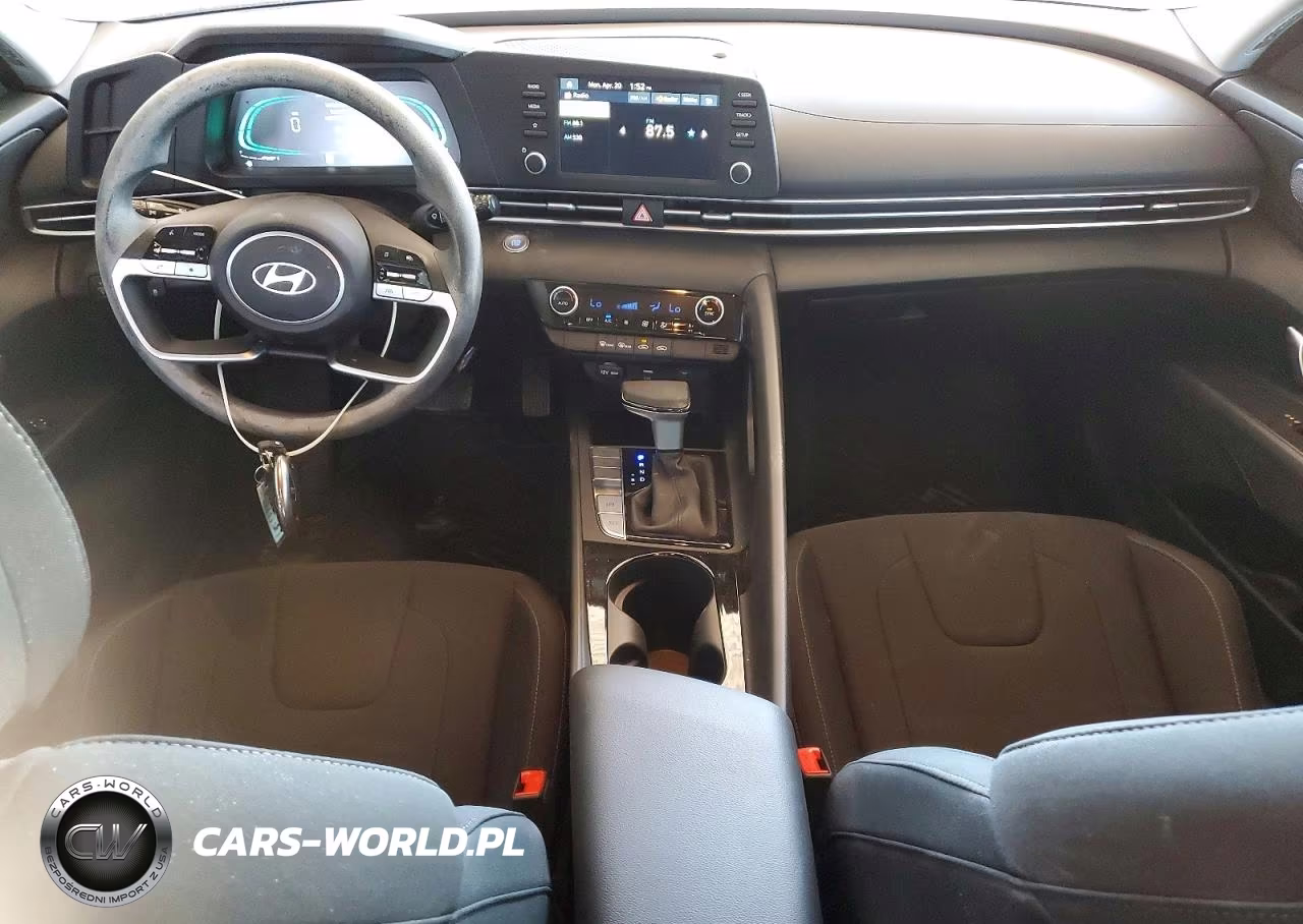 2025 Hyundai Elantra Hybrid Blue VIN:KMHLM4DJ5SU150298 - 8