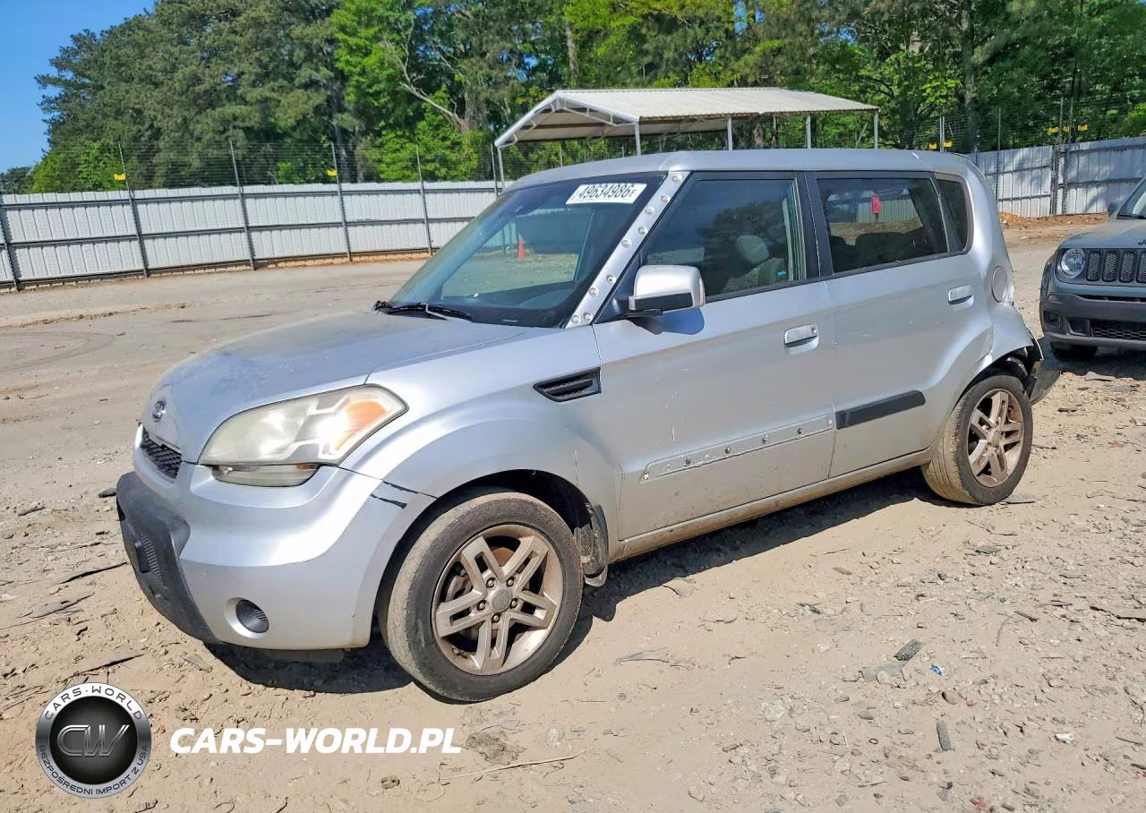 2010 Kia Soul +