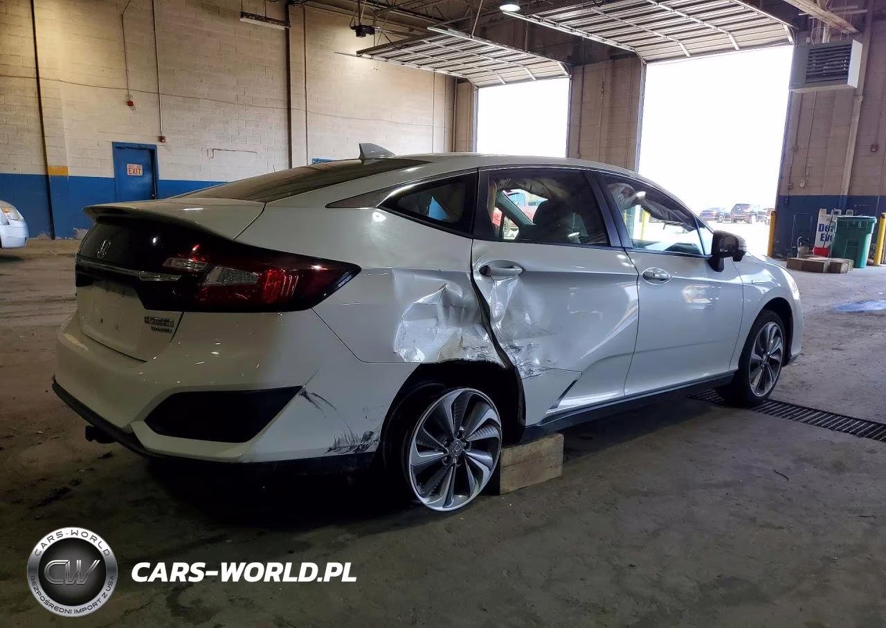 2018 Honda Clarity Touring VIN:JHMZC5F31JC007874 - 3