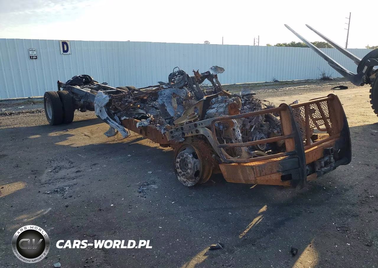 2018 Ford F450 Super Duty VIN:1FD0W4HTXJEC98450 - 4