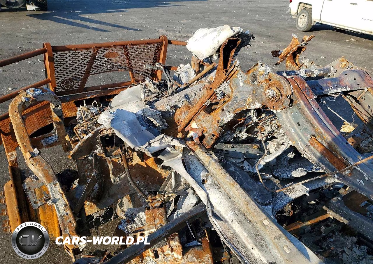 2018 Ford F450 Super Duty VIN:1FD0W4HTXJEC98450 - 8