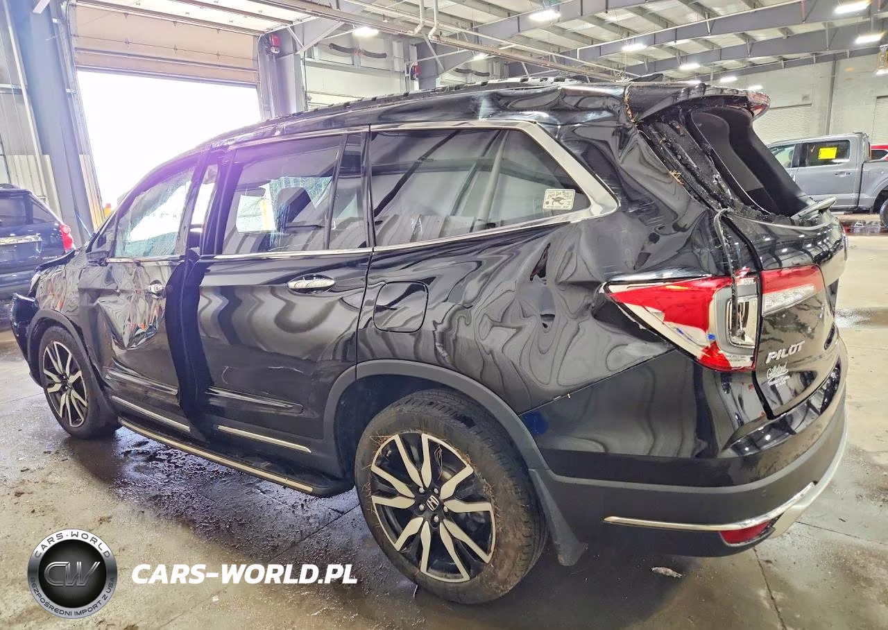 2022 Honda Pilot Touring VIN:5FNYF6H65NB076531 - 2