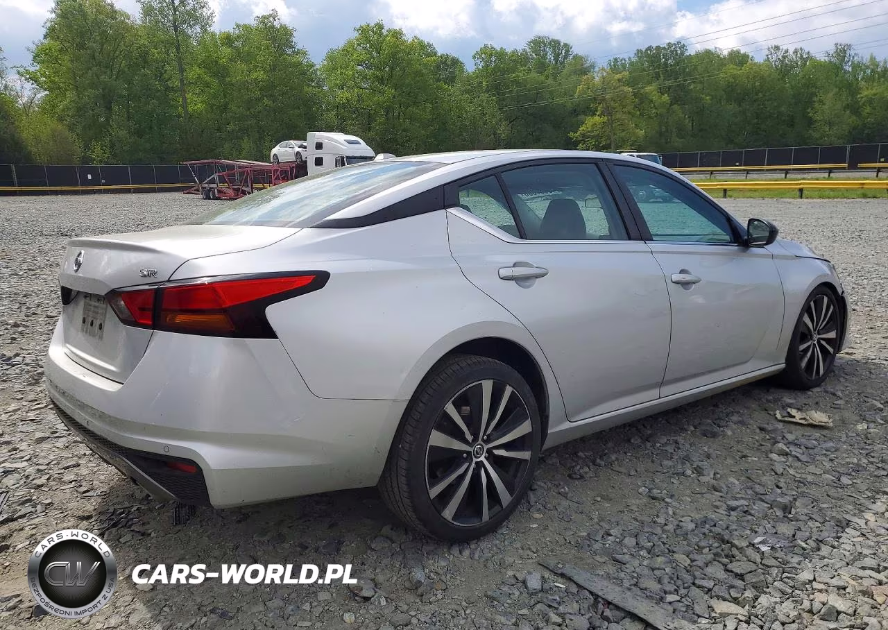 2020 Nissan Altima Sr VIN:1N4BL4CV3LC233023 - 3