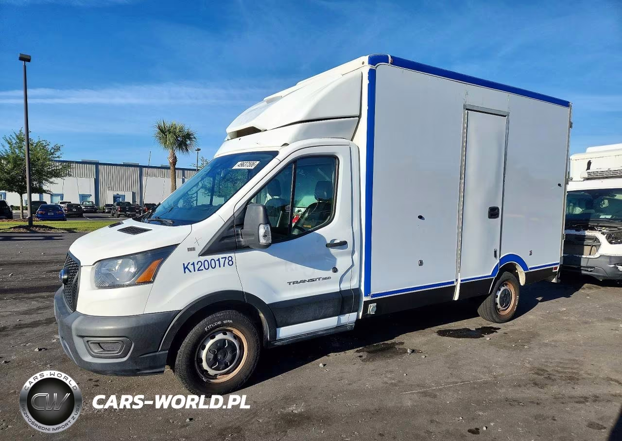 2020 Ford Transit Delivery Truck