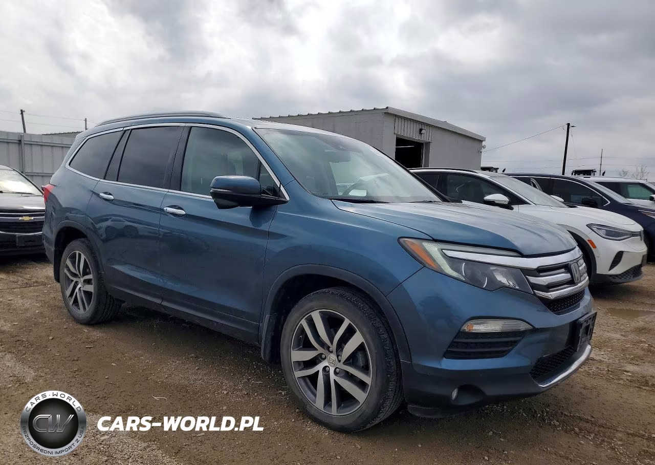 2017 Honda Pilot Touring VIN:5FNYF6H96HB009595 - 4