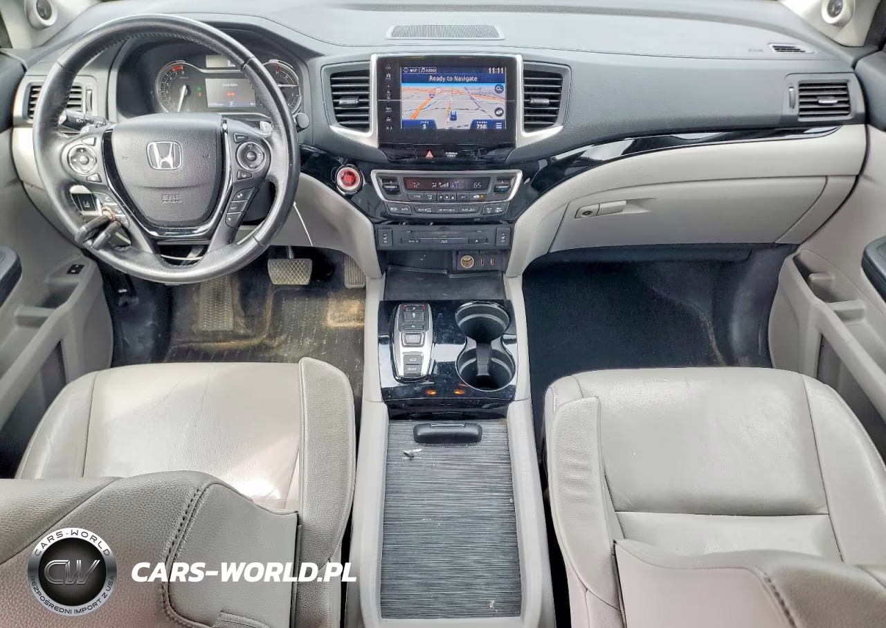 2017 Honda Pilot Touring VIN:5FNYF6H96HB009595 - 8