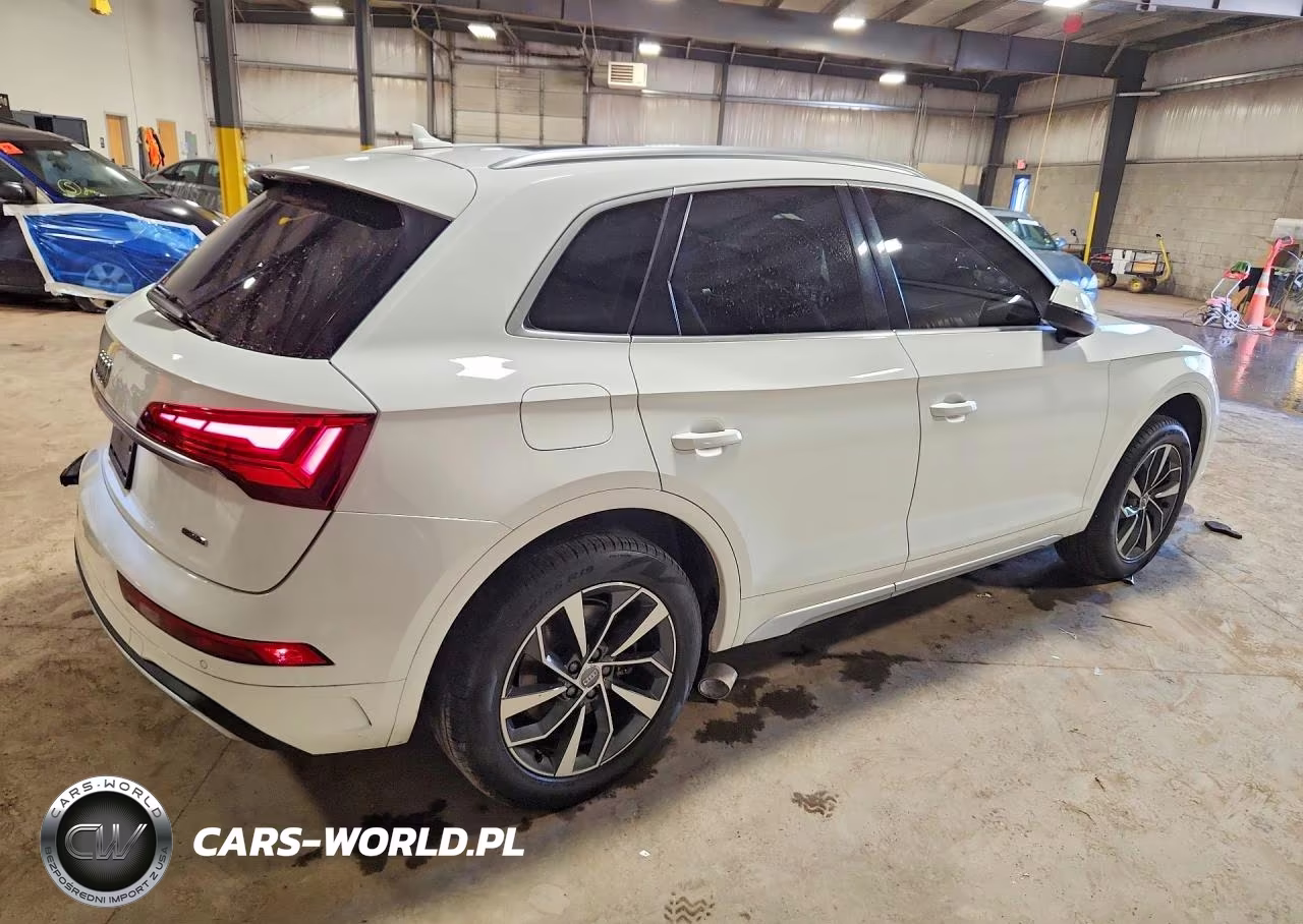 2021 Audi Q5 Premium Plus VIN:WA1BAAFY2M2002135 - 3