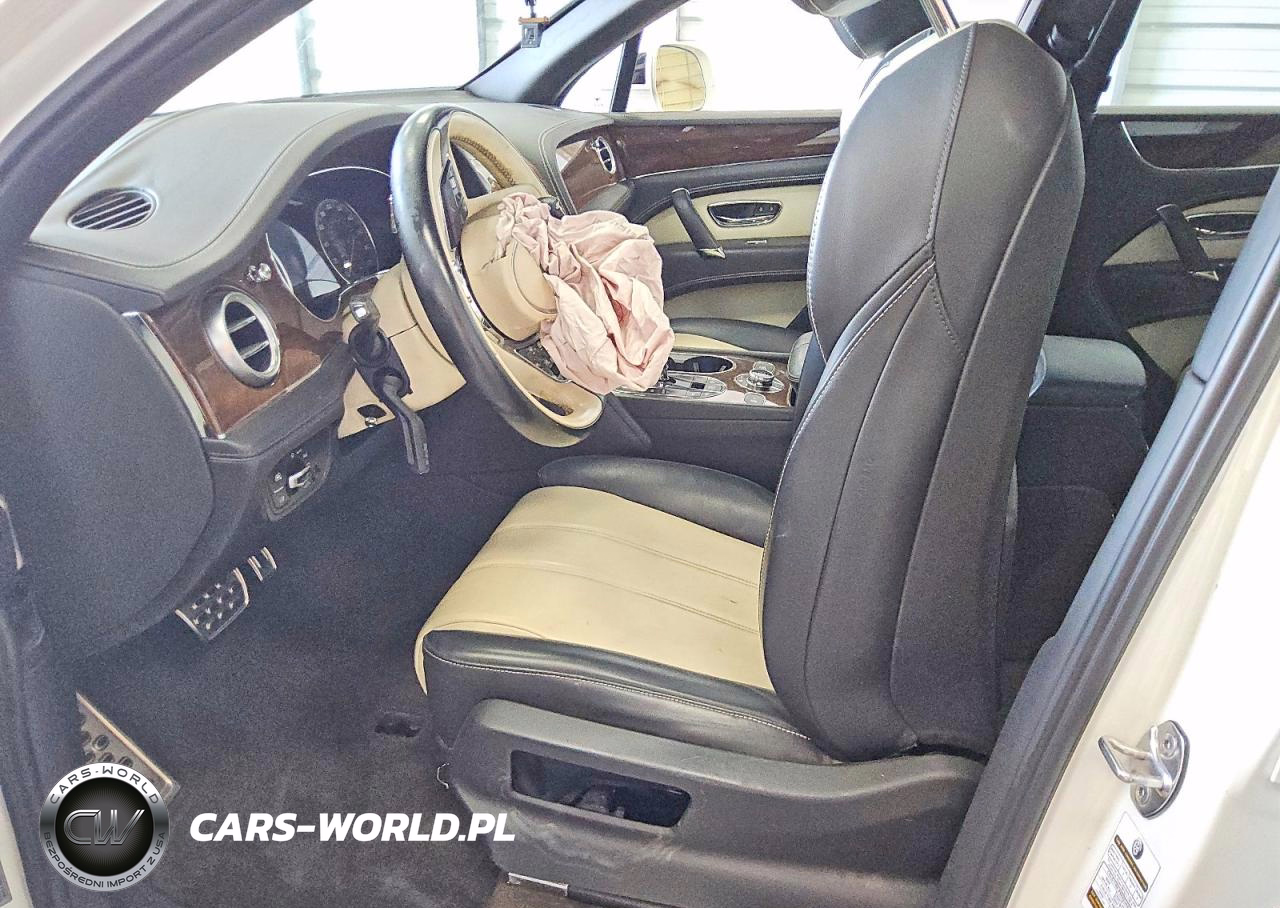 2017 Bentley Bentayga VIN:SJAAC2ZV8HC015170 - 7