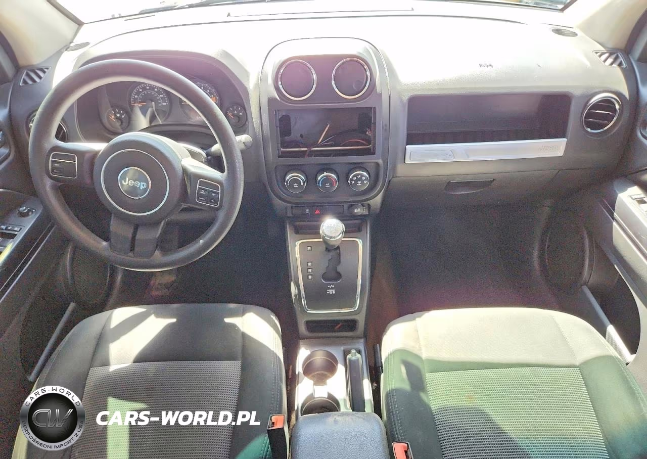 2014 Jeep Compass Sport VIN:1C4NJCBA0ED595085 - 8