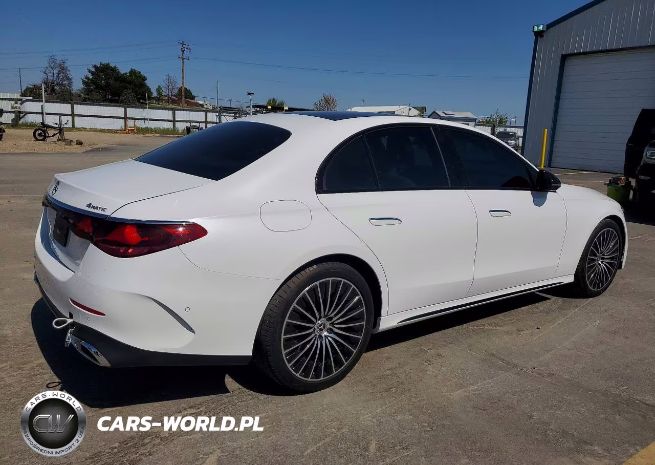 2025 Mercedes-Benz E 350 4Matic VIN:W1KLF4HB0SA114298 - 3