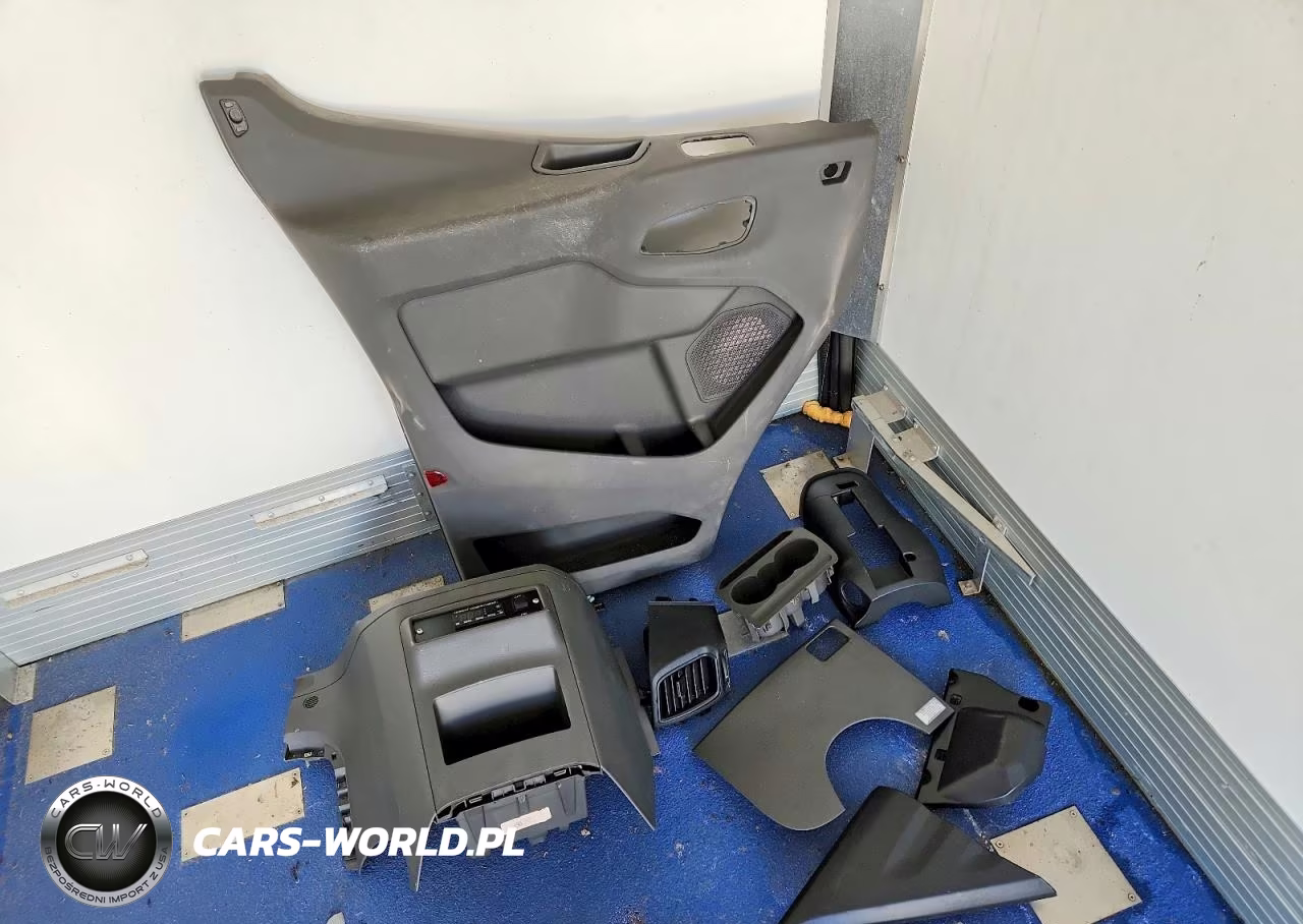 2021 Ford Transit Refrigerated Box Truck VIN:1FDBW5Z8XMKA79941 - 13