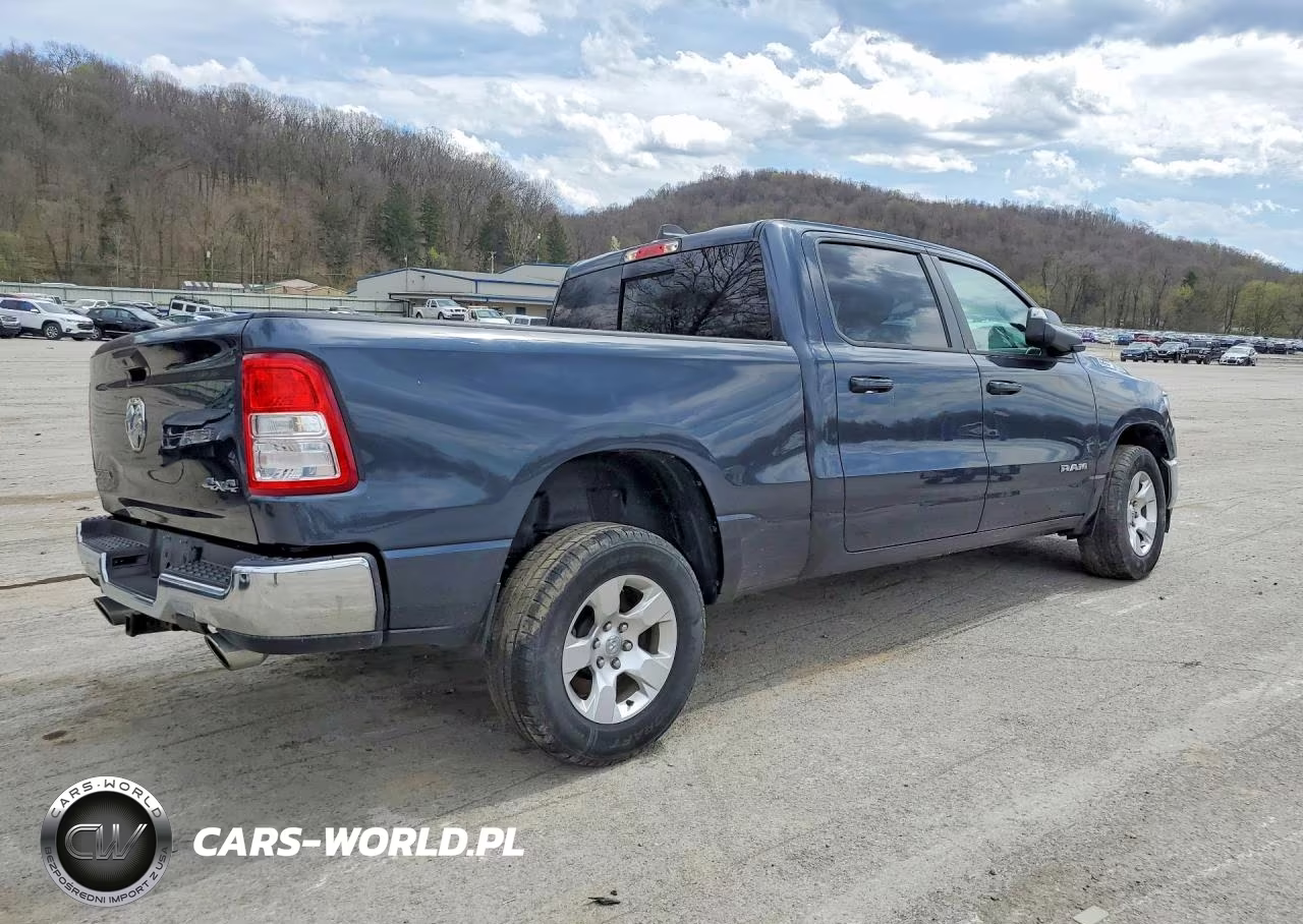 2021 Ram 1500 Big Horn VIN:1C6SRFMT7MN590560 - 3