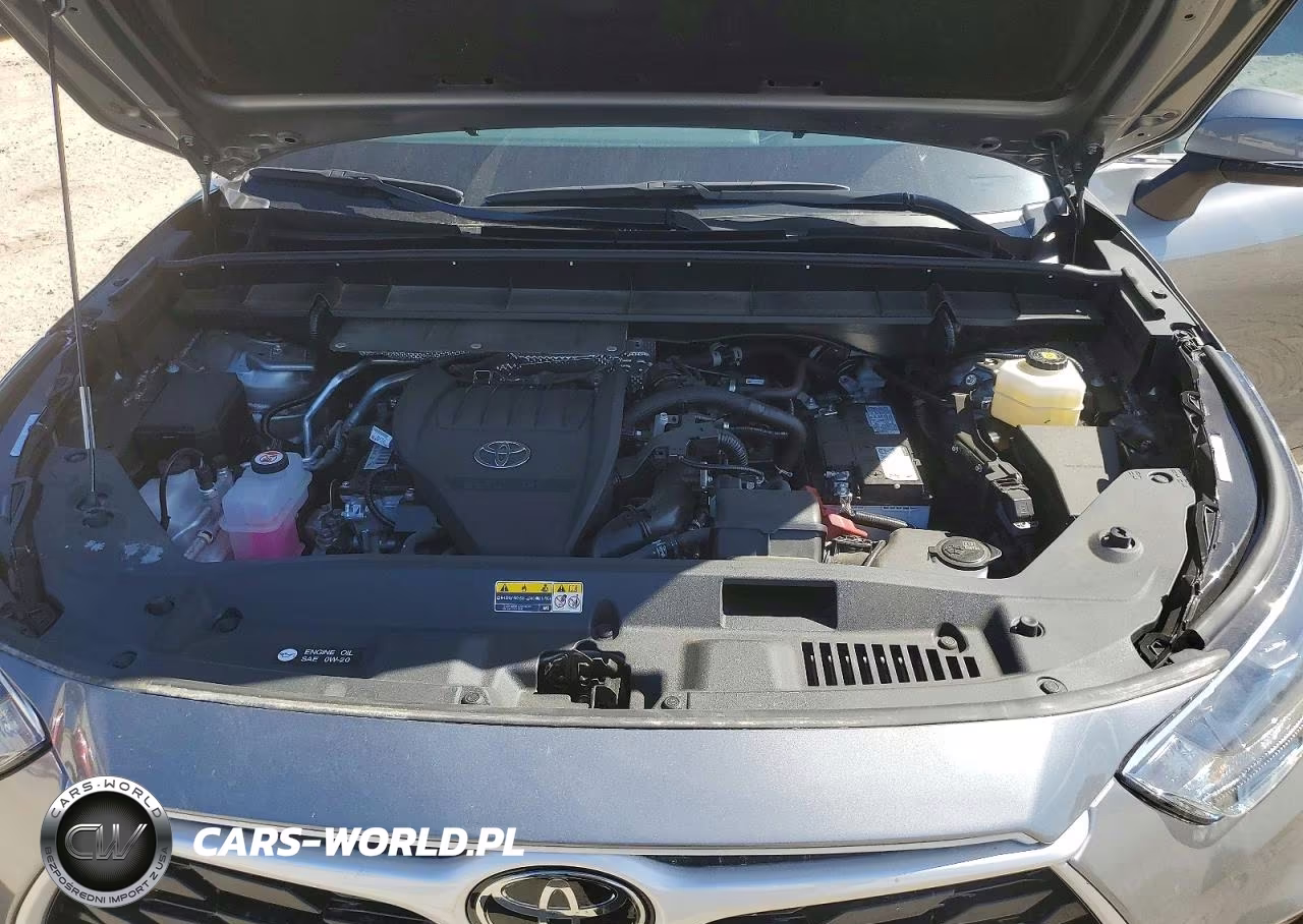 2025 Toyota Highlander Xle VIN:5TDKDRAH4SS552669 - 12