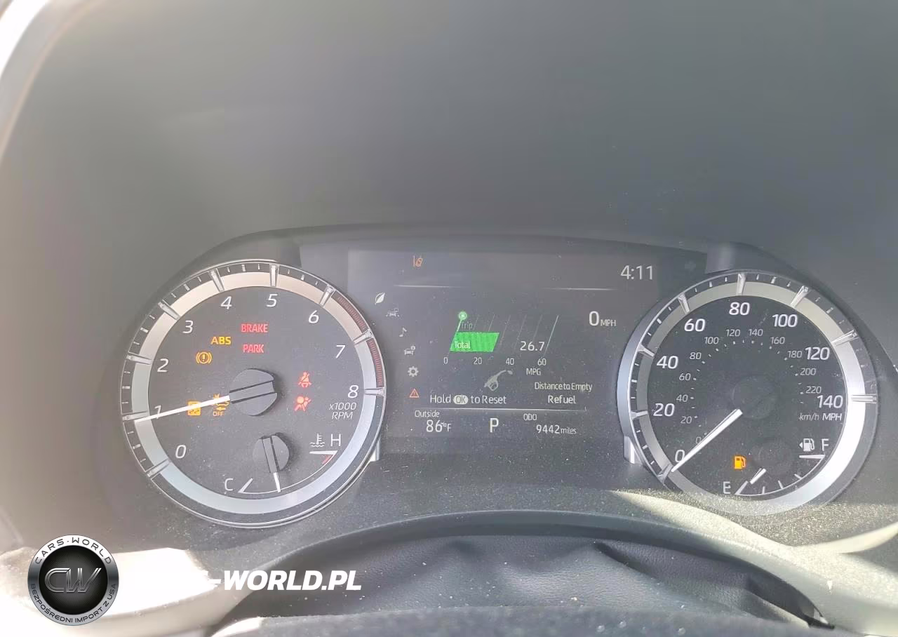 2025 Toyota Highlander Xle VIN:5TDKDRAH4SS552669 - 9