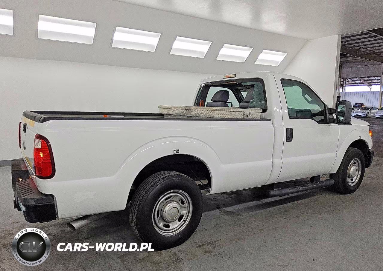 2013 Ford F250 Super Duty VIN:1FTBF2A67DEB82147 - 3