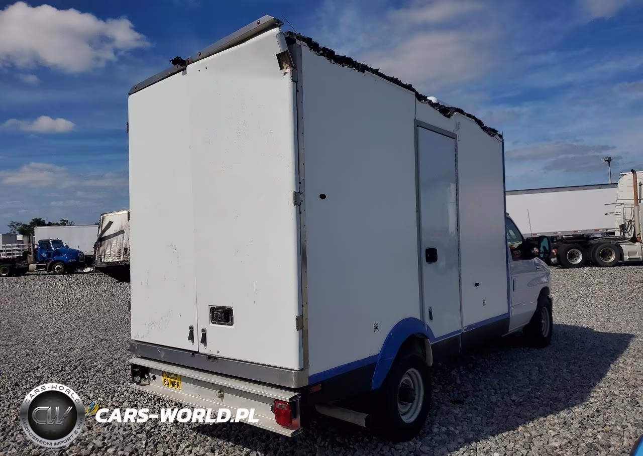 2023 Ford E350 Refrigerated Box Truck VIN:1FDWE3FK9PDD14783 - 3