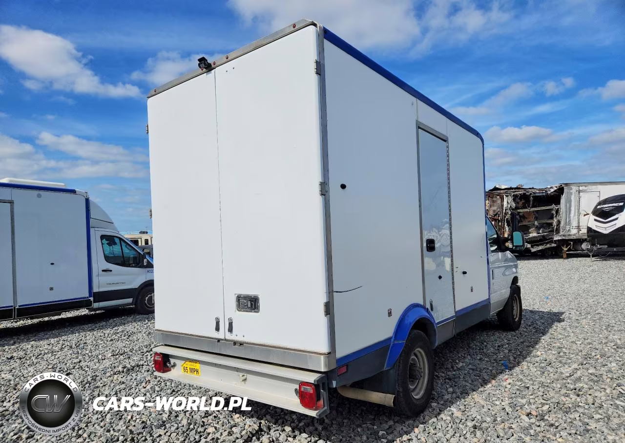 2024 Ford E350 Refrigerated Box Truck VIN:1FDWE3FN7RDD00653 - 3