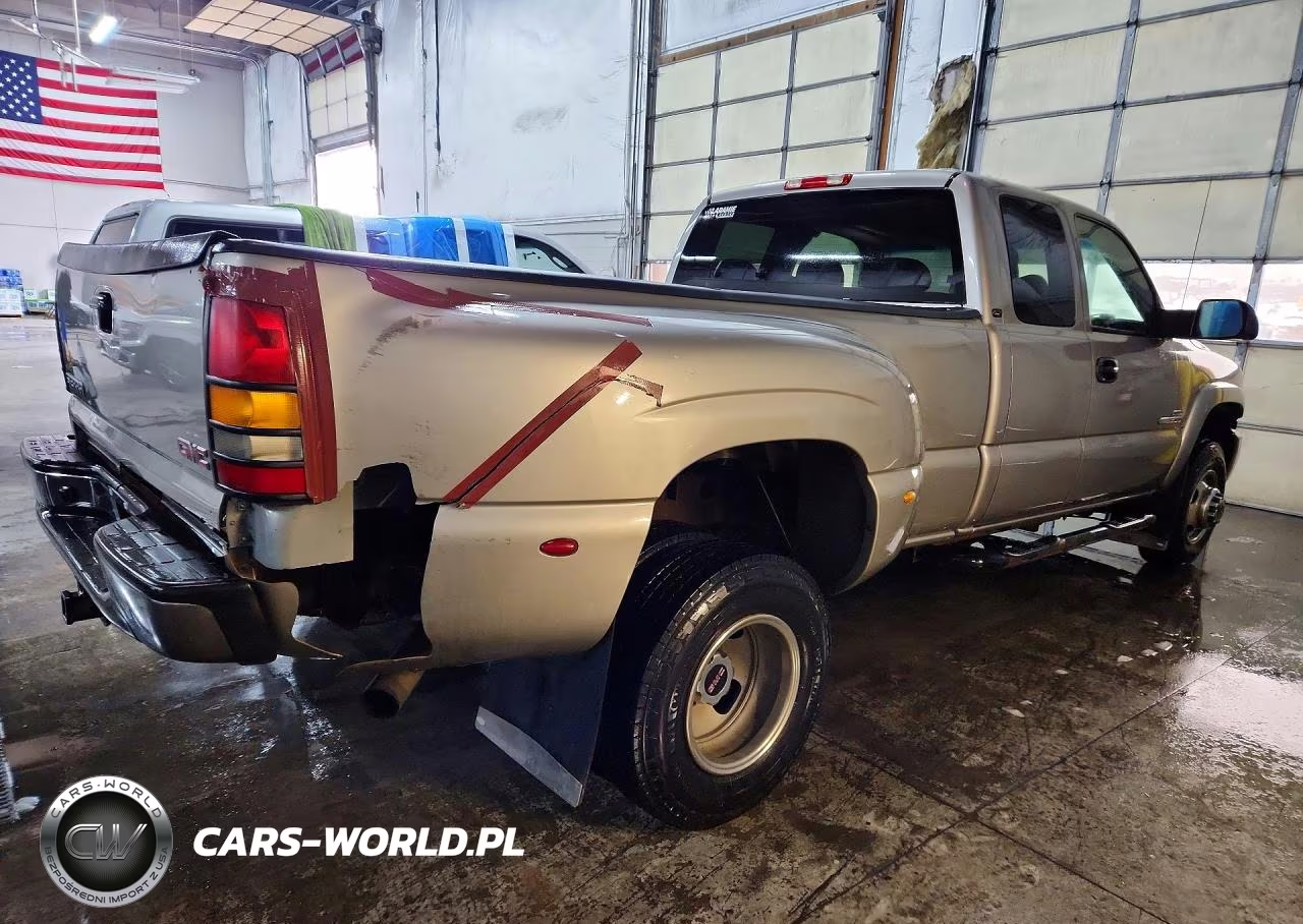 2003 GMC New Sierra K3500 VIN:1GTJK39193E298535 - 3