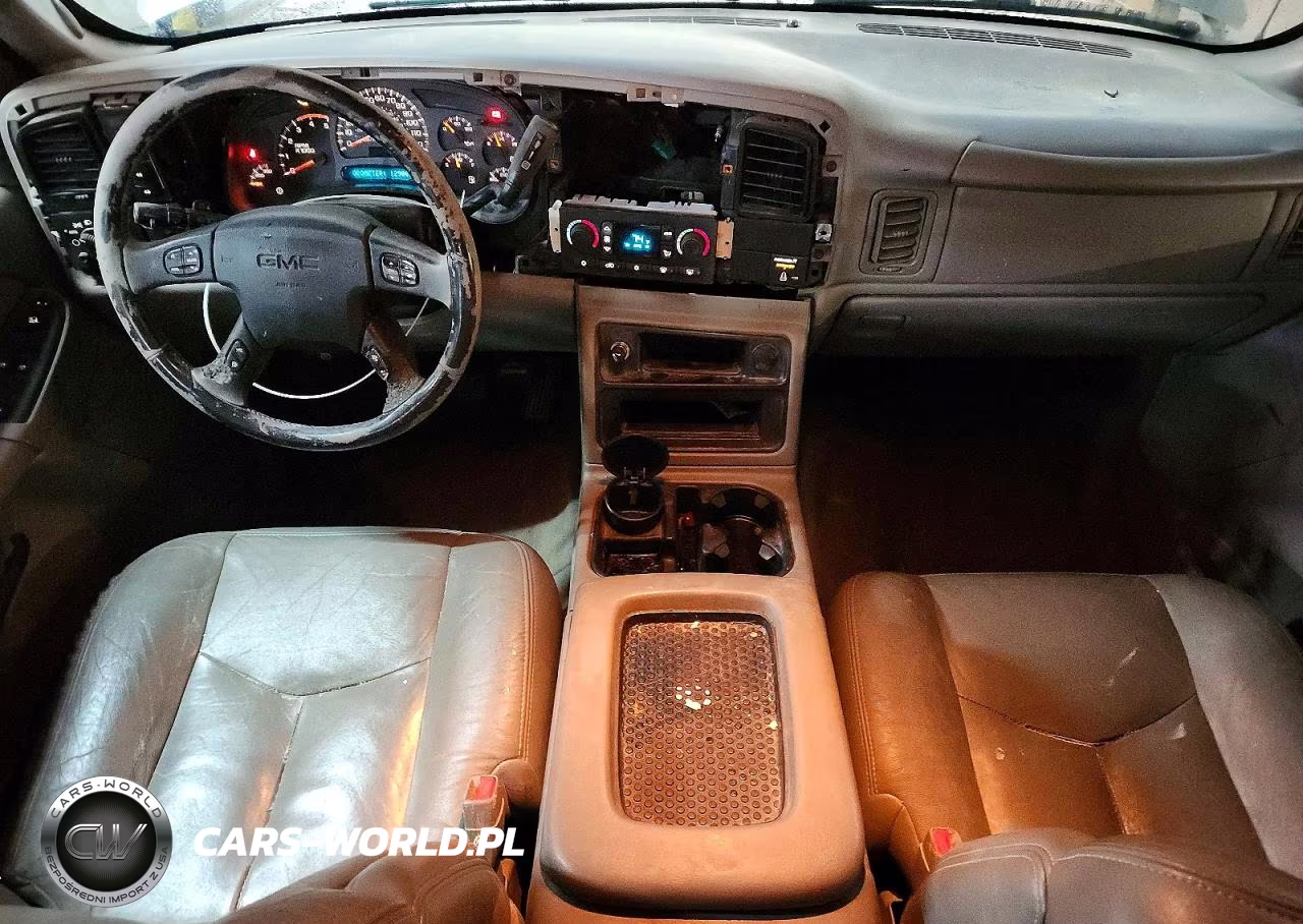 2003 GMC New Sierra K3500 VIN:1GTJK39193E298535 - 8