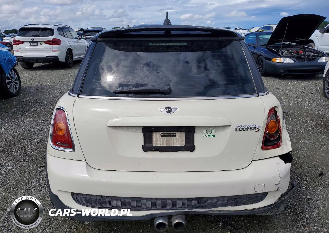 2010 Mini Cooper S VIN:WMWMF7C56ATX42805 - 6