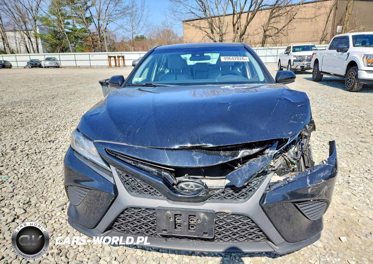 2018 Toyota Camry Se VIN:4T1B11HK1JU082151 - 5
