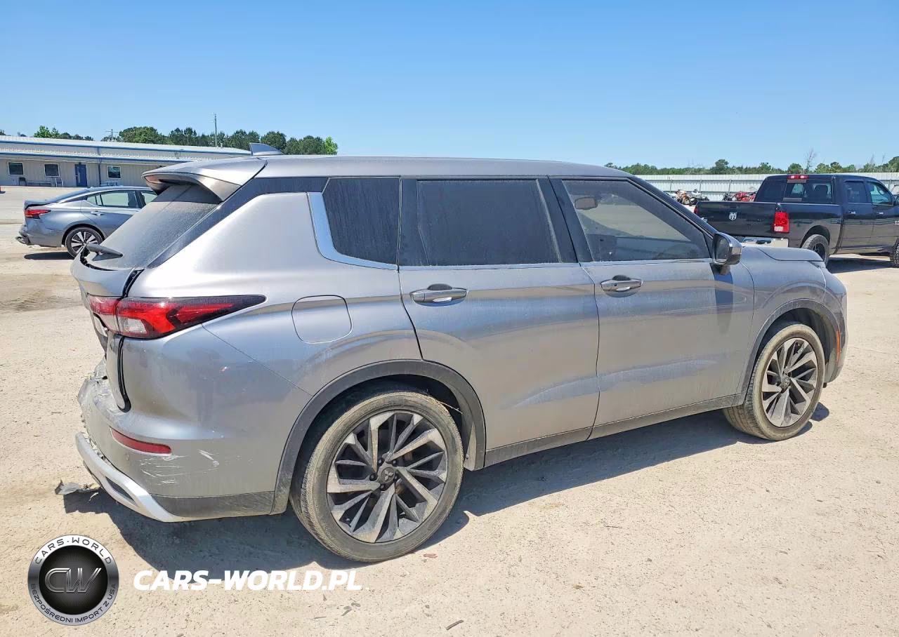2022 Mitsubishi Outlander Se VIN:JA4J3UA88NZ016242 - 3