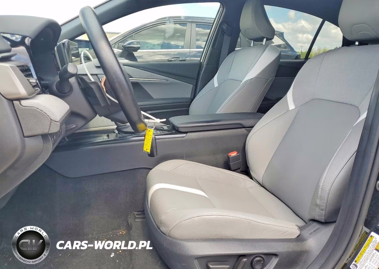 2025 Toyota Camry Se VIN:4T1DAACK1SU607355 - 7