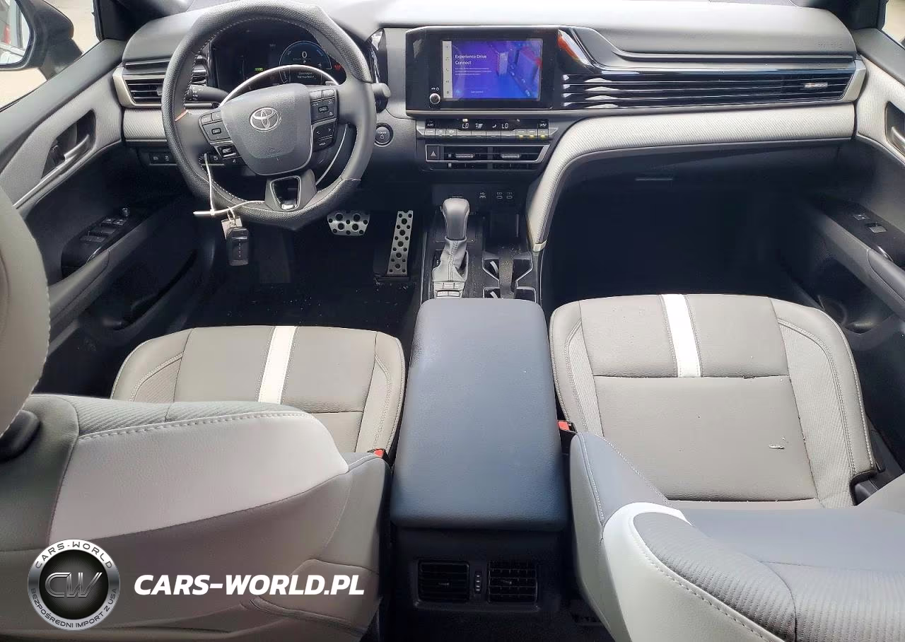 2025 Toyota Camry Se VIN:4T1DAACK1SU607355 - 8