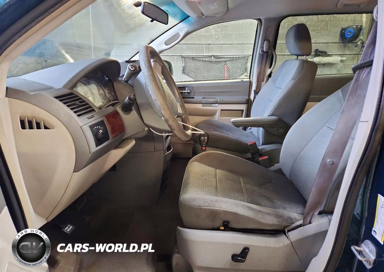 2009 Chrysler Town & Country Lx VIN:2A8HR44E39R549046 - 7