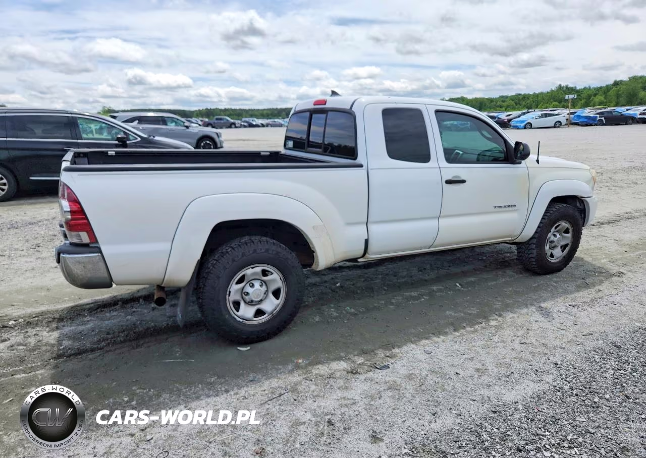 2014 Toyota Tacoma Access Cab VIN:5TFUX4EN9EX027592 - 3