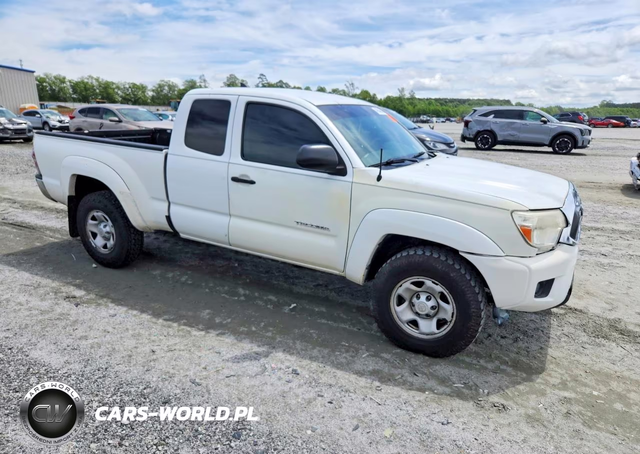 2014 Toyota Tacoma Access Cab VIN:5TFUX4EN9EX027592 - 4