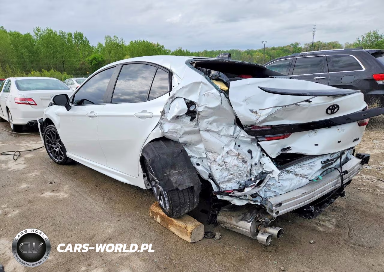 2025 Toyota Camry Xse VIN:4T1DBADKXSU525670 - 2
