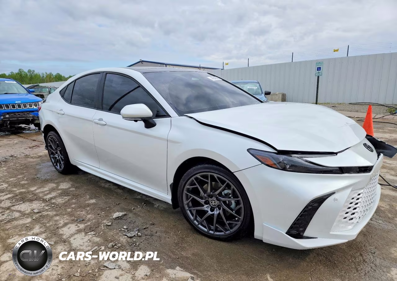 2025 Toyota Camry Xse VIN:4T1DBADKXSU525670 - 4