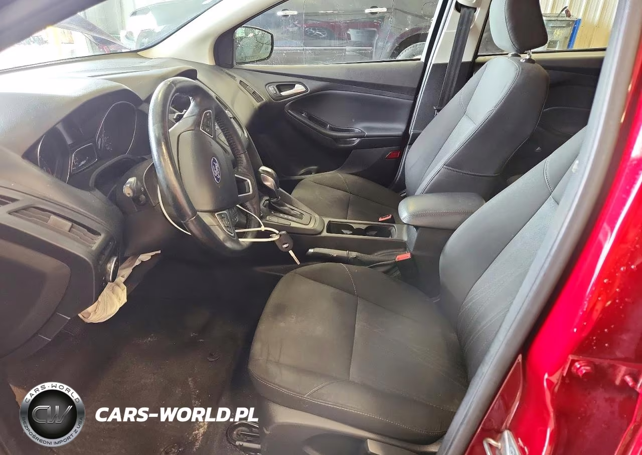 2015 Ford Focus Se VIN:1FADP3K24FL256071 - 7