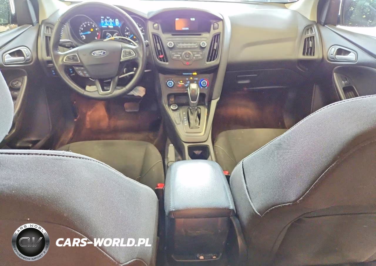 2015 Ford Focus Se VIN:1FADP3K24FL256071 - 8