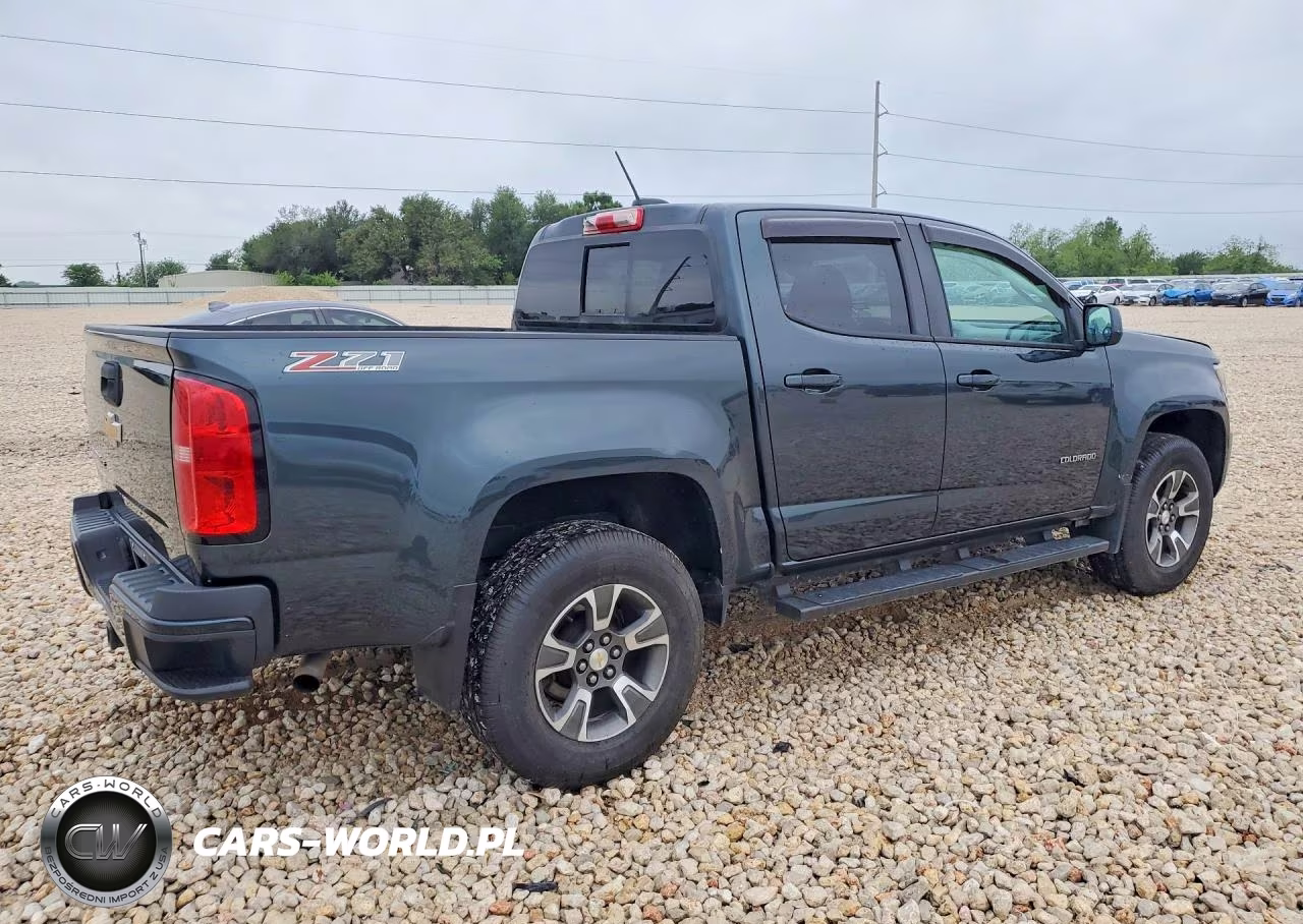 2017 Chevrolet Colorado Z71 VIN:1GCGTDENXH1179431 - 3