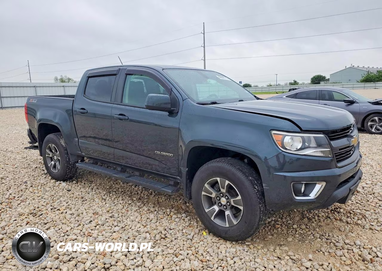 2017 Chevrolet Colorado Z71 VIN:1GCGTDENXH1179431 - 4