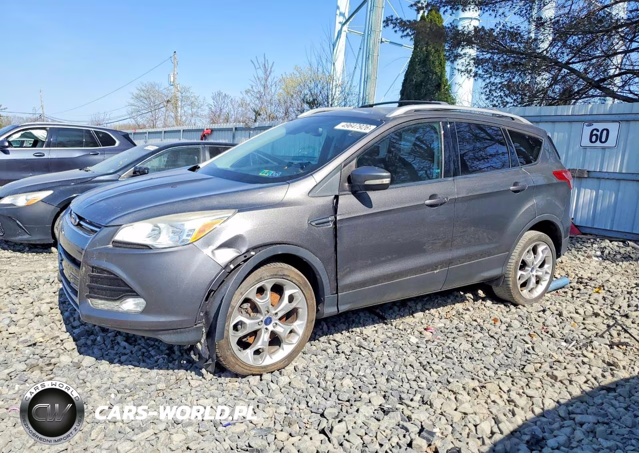 2014 Ford Escape Titanium – zdjęcie 1 z 13