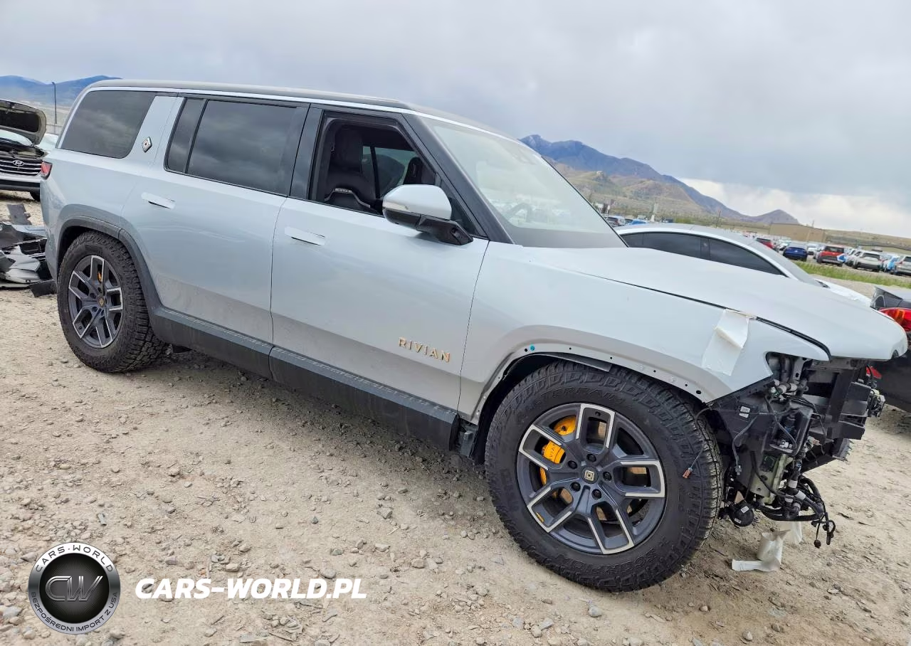2024 Rivian R1S Adventure VIN:7PDSGABA2RN037012 - 4