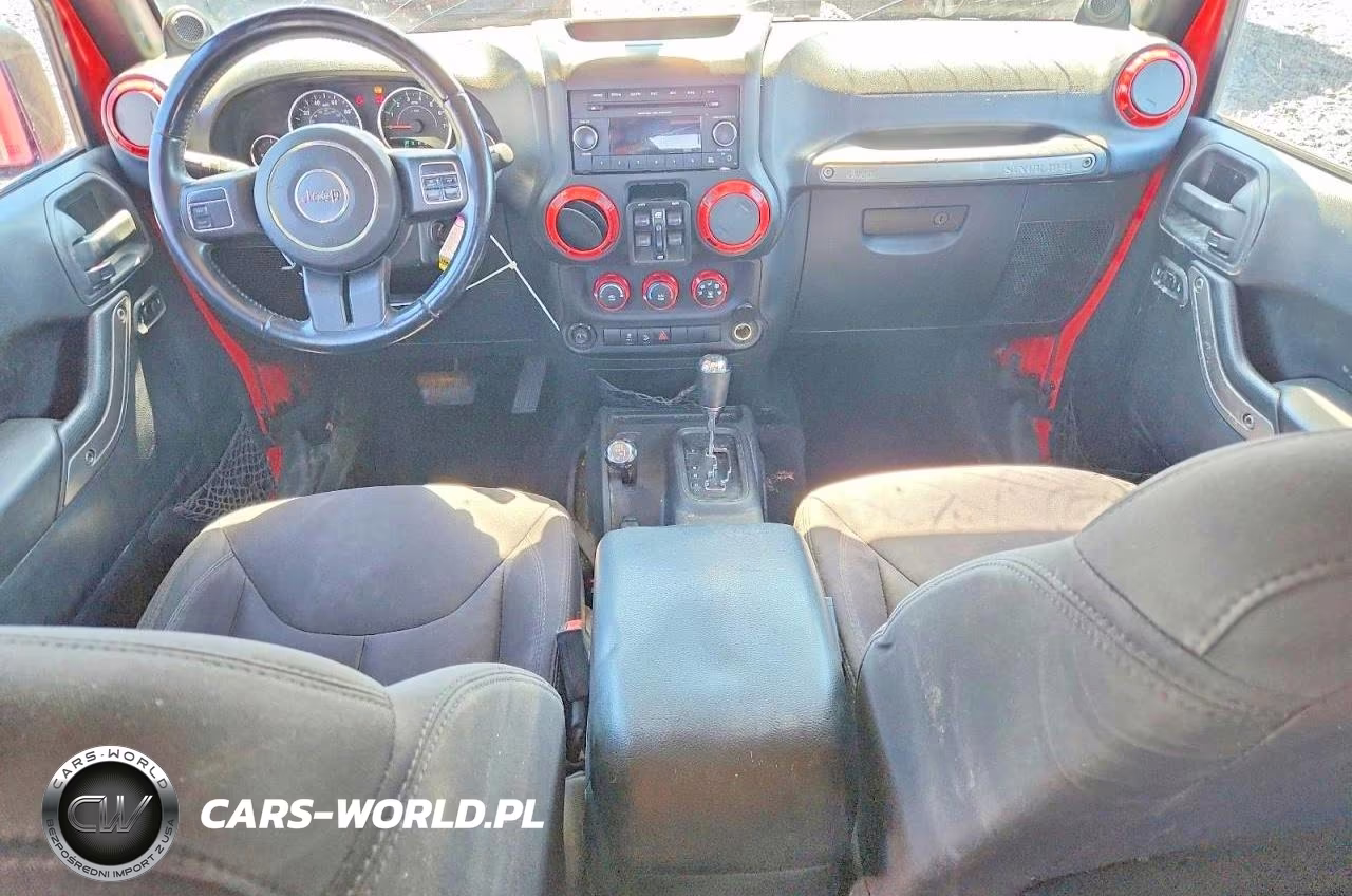 2014 Jeep Wrangler Unlimited Sport VIN:1C4BJWDG3EL175008 - 8