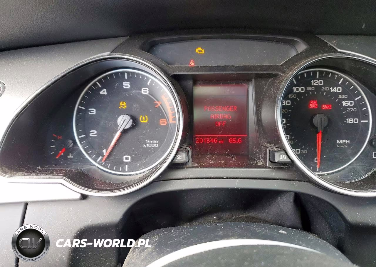 2011 Audi A5 Premium Plus VIN:WAURFAFR8BA046302 - 9