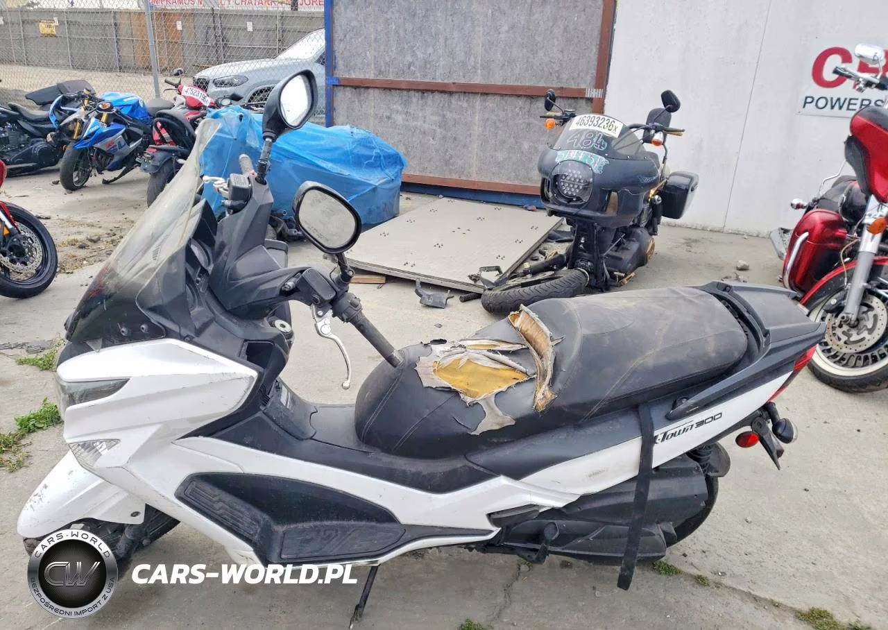 2021 Kymco Usa Inc X-Town 300 VIN:LC2W1M245MC100370 - 3