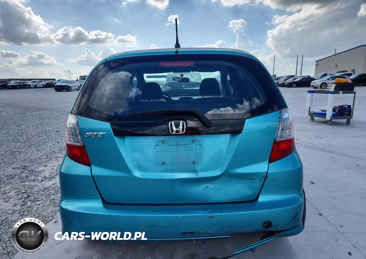 2013 Honda Fit VIN:JHMGE8H34DC055938 - 6