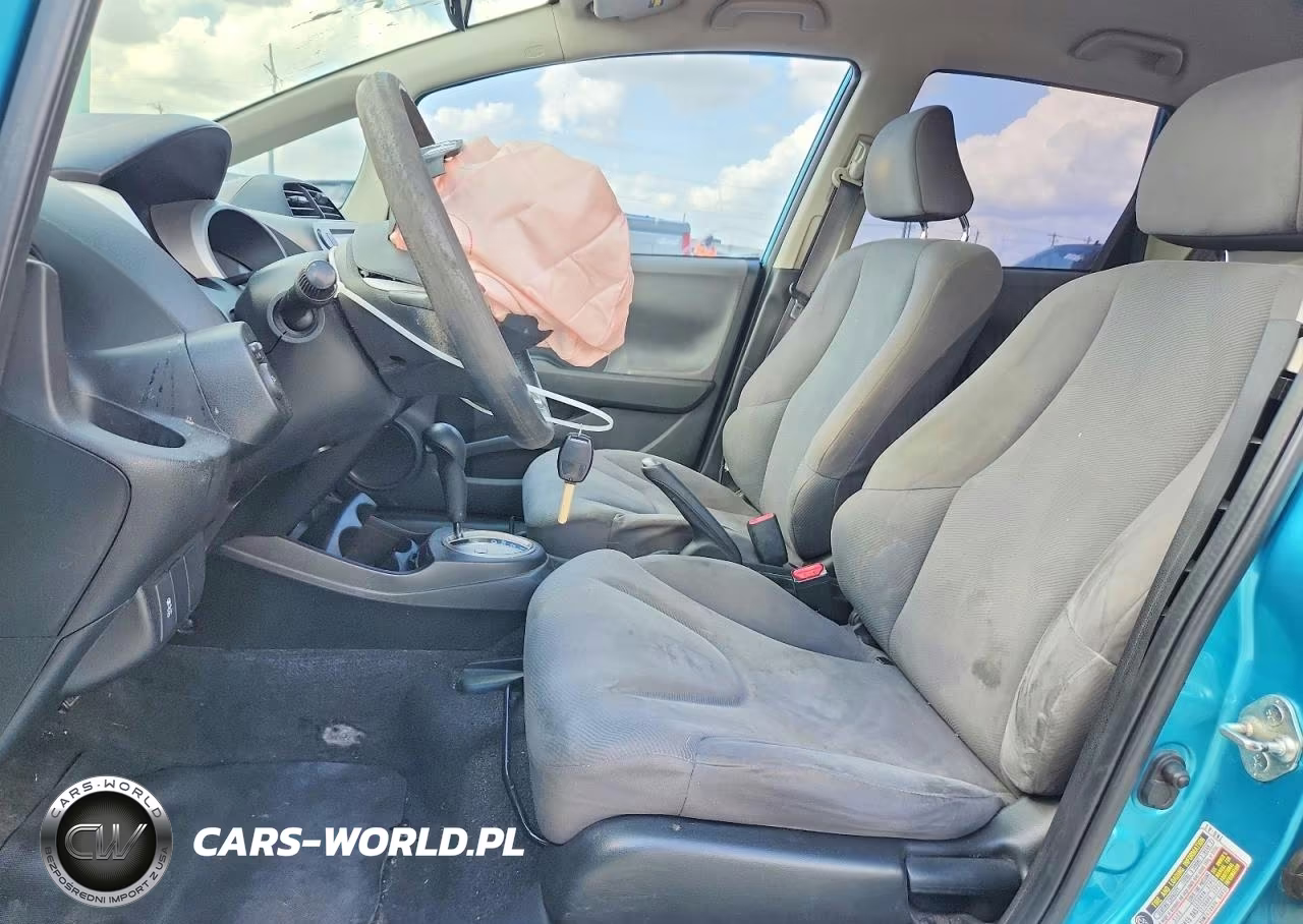 2013 Honda Fit VIN:JHMGE8H34DC055938 - 7