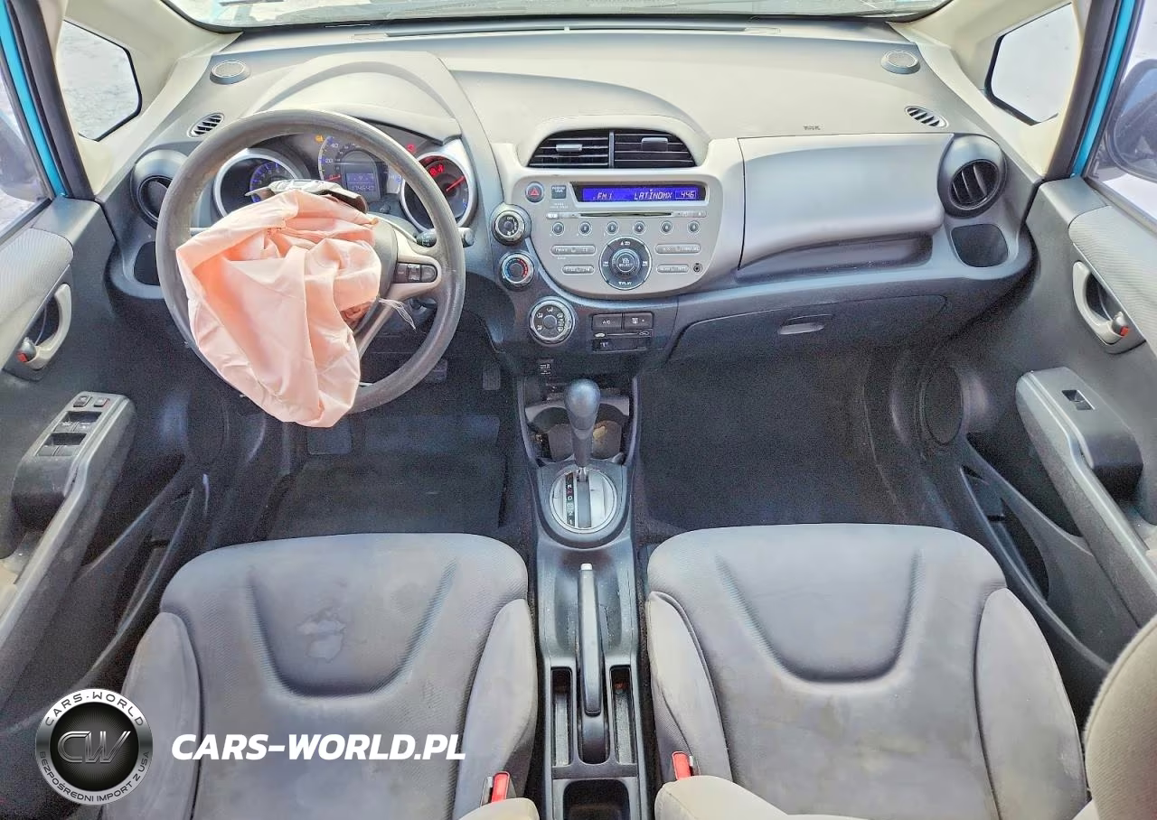 2013 Honda Fit VIN:JHMGE8H34DC055938 - 8